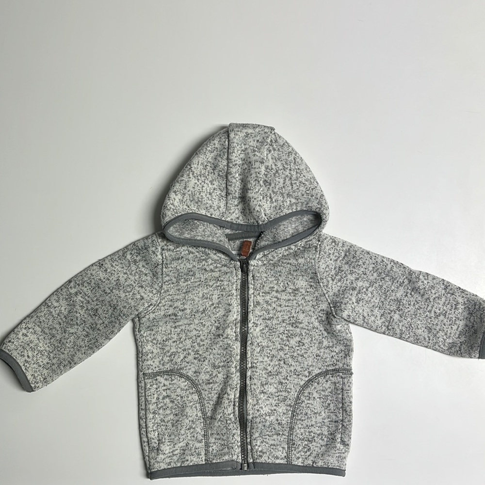 Carter’s baby jacket| size 18 months| gray
